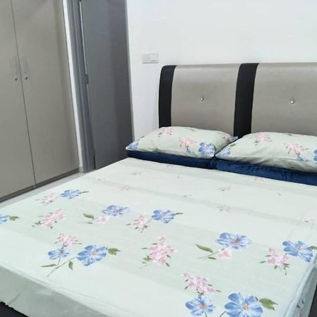 Mesahill Nilai 2 Room Condo - Fast Wifi, Amazing Pool & Tv Экстерьер фото