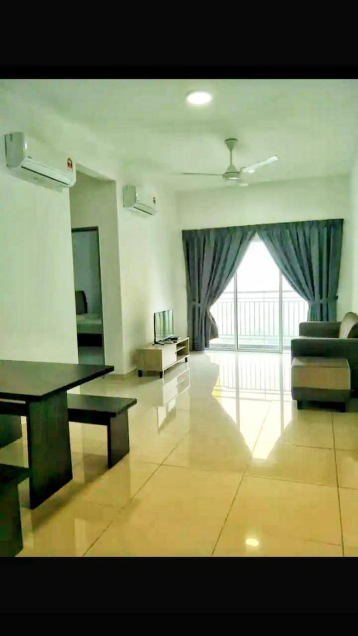 Mesahill Nilai 2 Room Condo - Fast Wifi, Amazing Pool & Tv Экстерьер фото